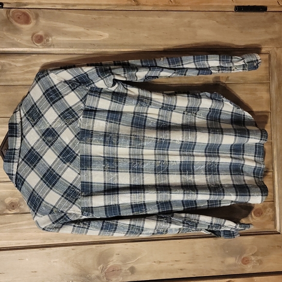 Daytrip button down - Picture 4 of 4